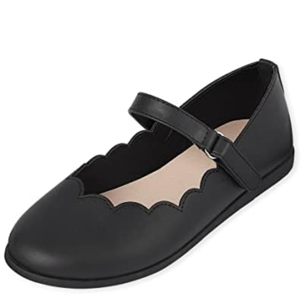 The Children's Place Black Scalloped Dress Shoes. New Without Tags. Size 2